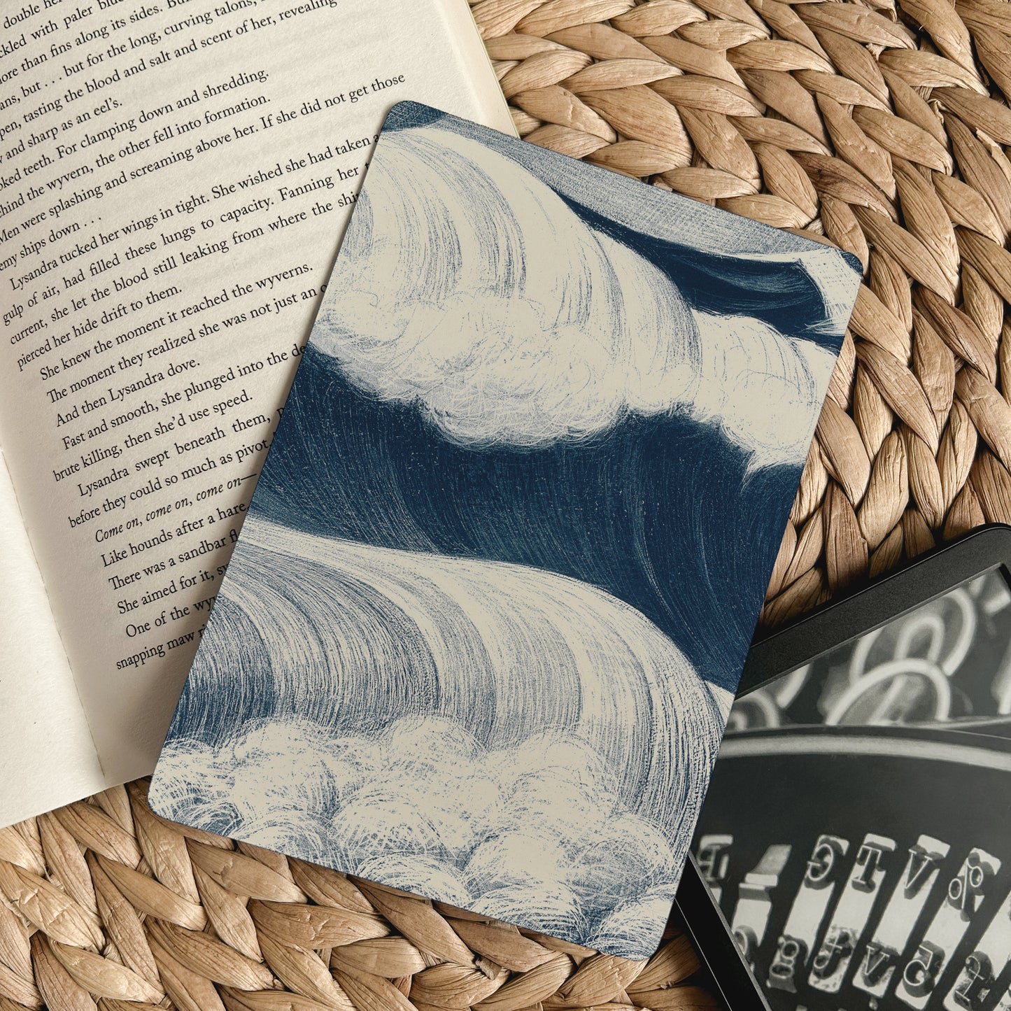 Ocean Wave Kindle Case Insert