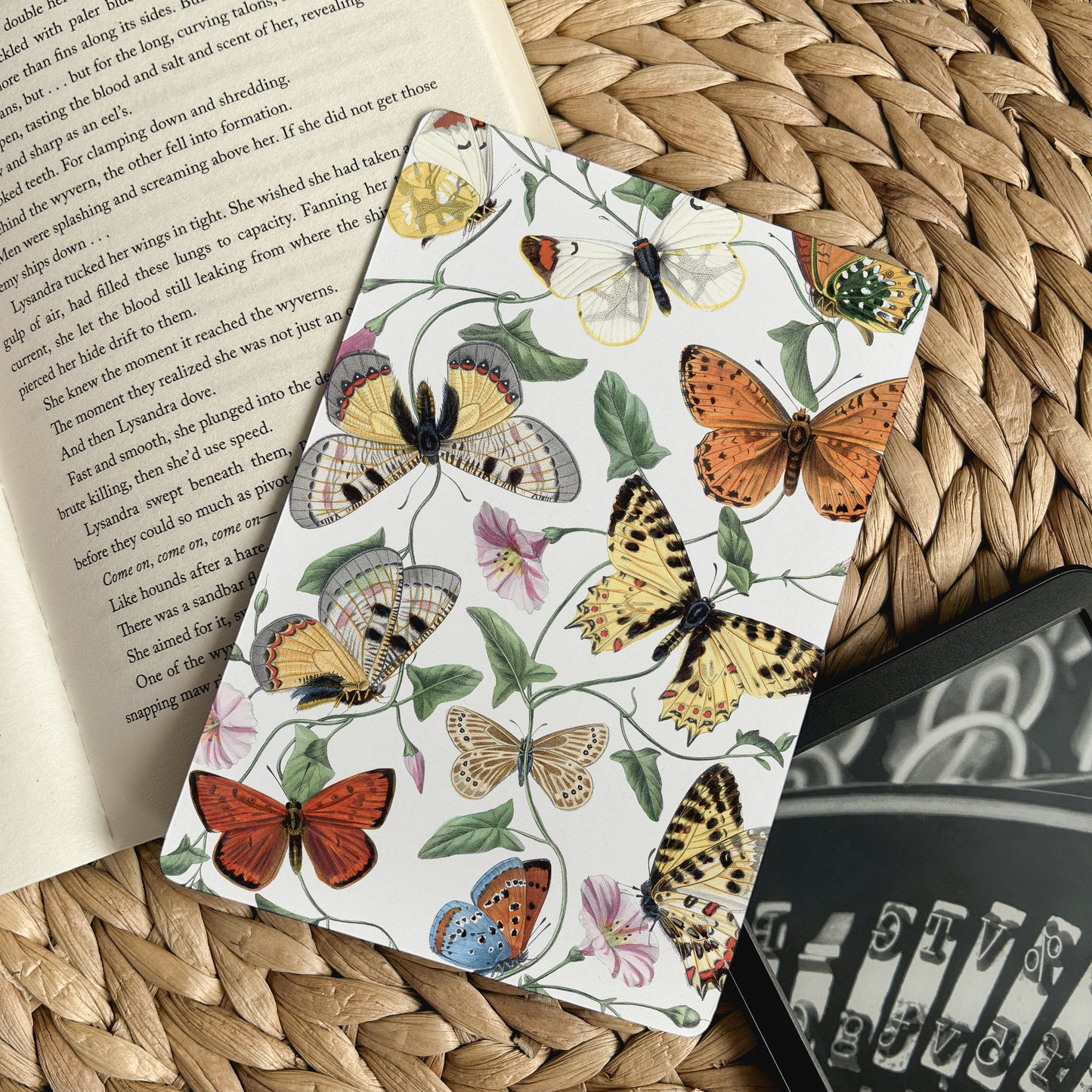 Floral Butteflies Kindle Insert